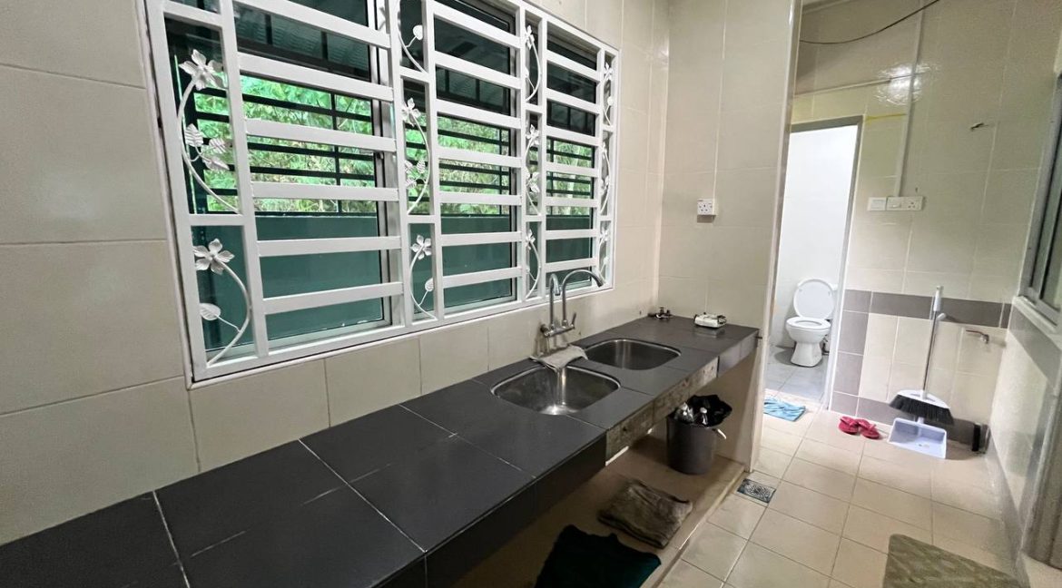 halaman meru permai marlis-anasharta20