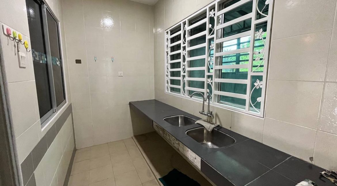 halaman meru permai marlis-anasharta21