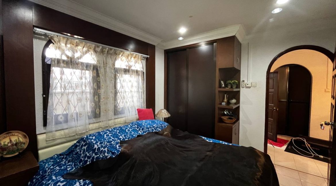 taman bunga raya datin j anasharta8